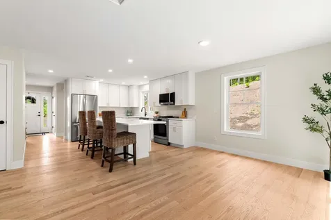 21 Speare Road Hudson NH 03051
