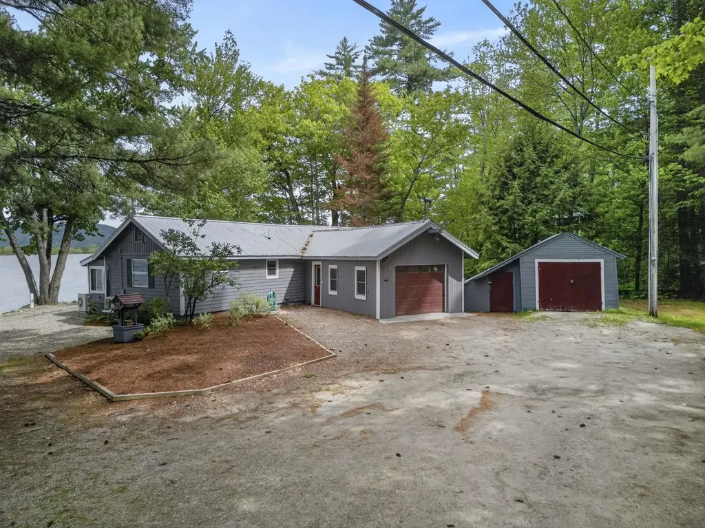 44 Ossipee Lake Drive Ossipee NH 03814