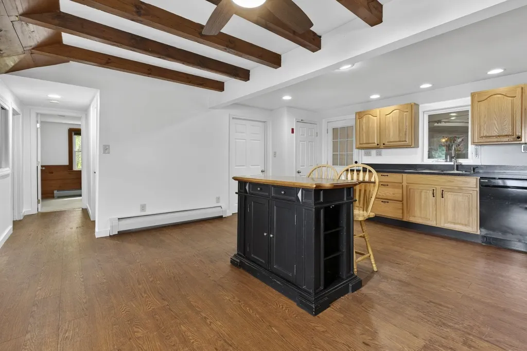 44 Ossipee Lake Drive Ossipee NH 03814