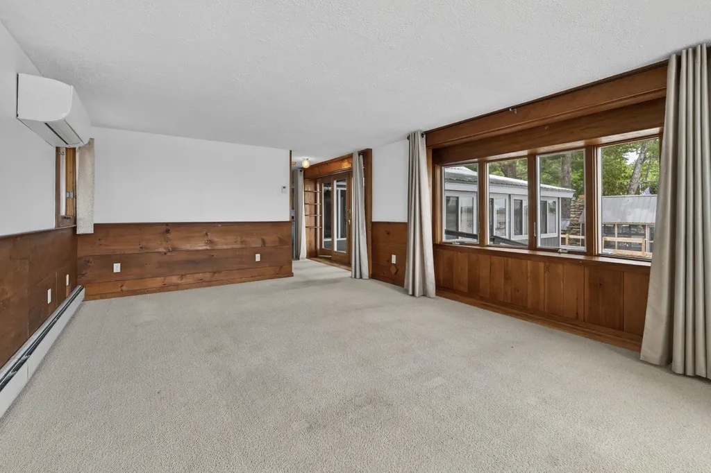 44 Ossipee Lake Drive Ossipee NH 03814