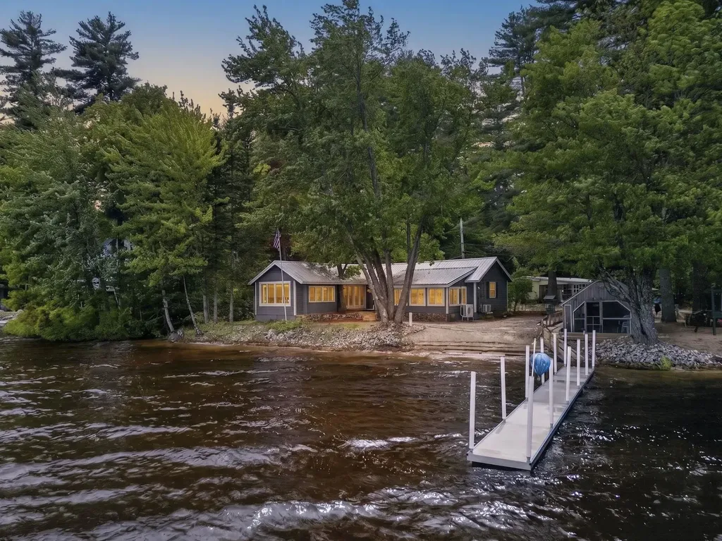 44 Ossipee Lake Drive Ossipee NH 03814