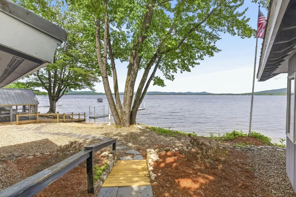 44 Ossipee Lake Drive Ossipee NH 03814