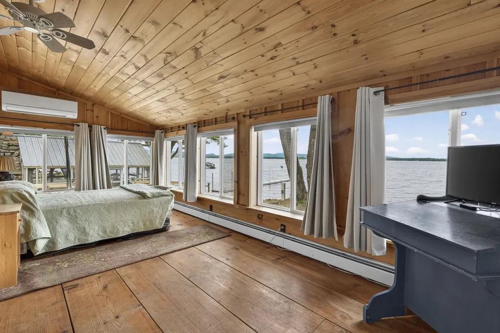44 Ossipee Lake Drive Ossipee NH 03814