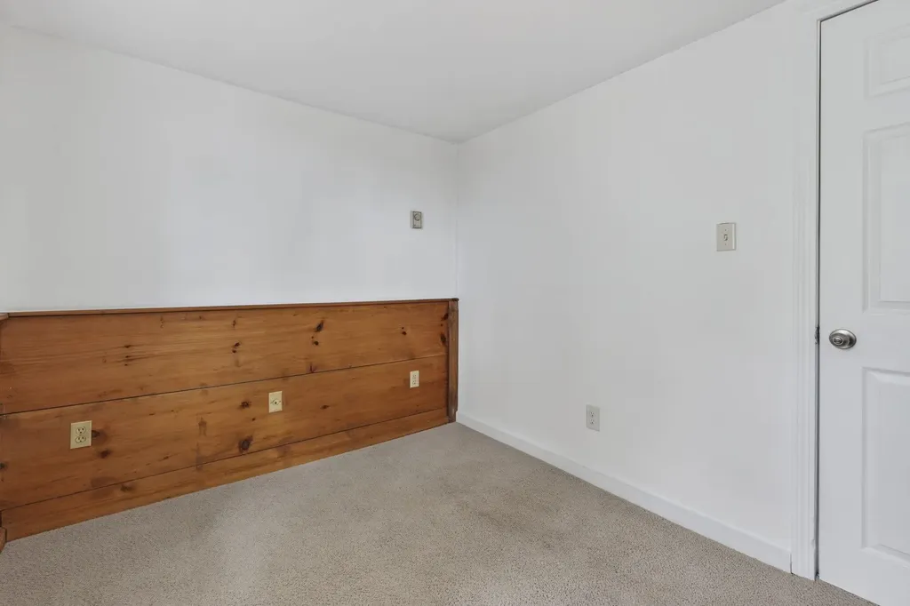 44 Ossipee Lake Drive Ossipee NH 03814