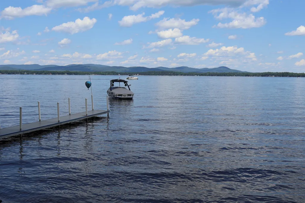 44 Ossipee Lake Drive Ossipee NH 03814