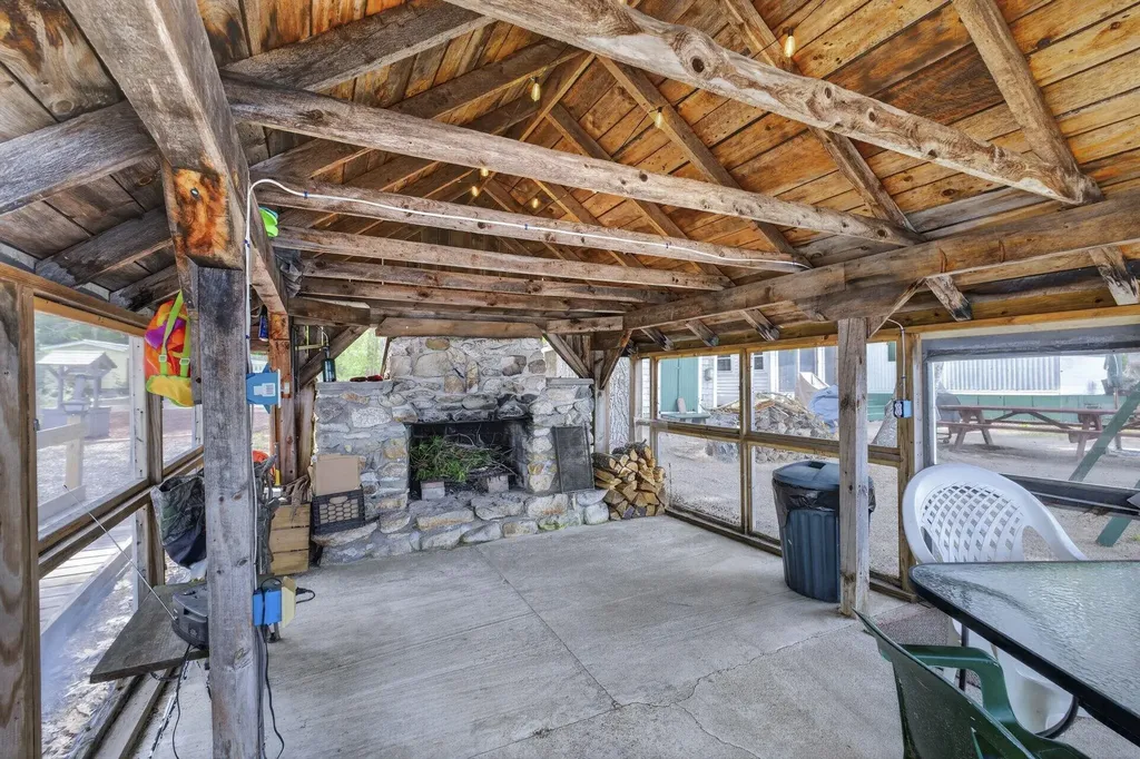 44 Ossipee Lake Drive Ossipee NH 03814