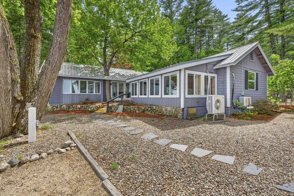 44 Ossipee Lake Drive Ossipee NH 03814