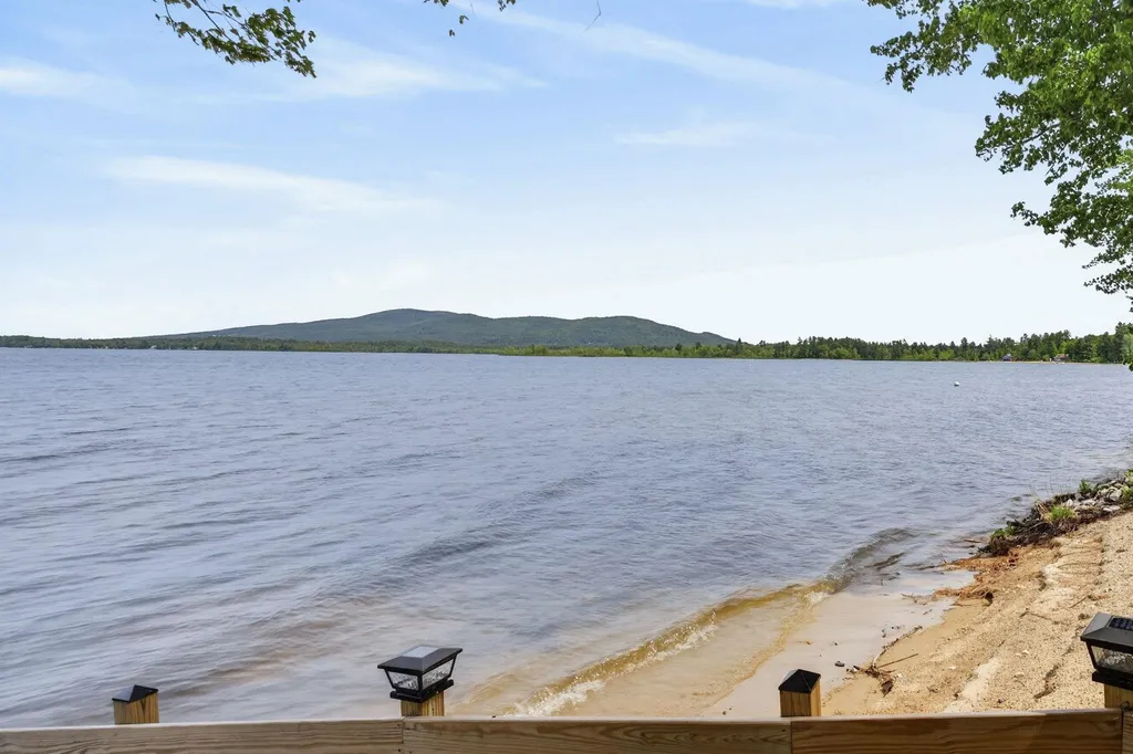 44 Ossipee Lake Drive Ossipee NH 03814