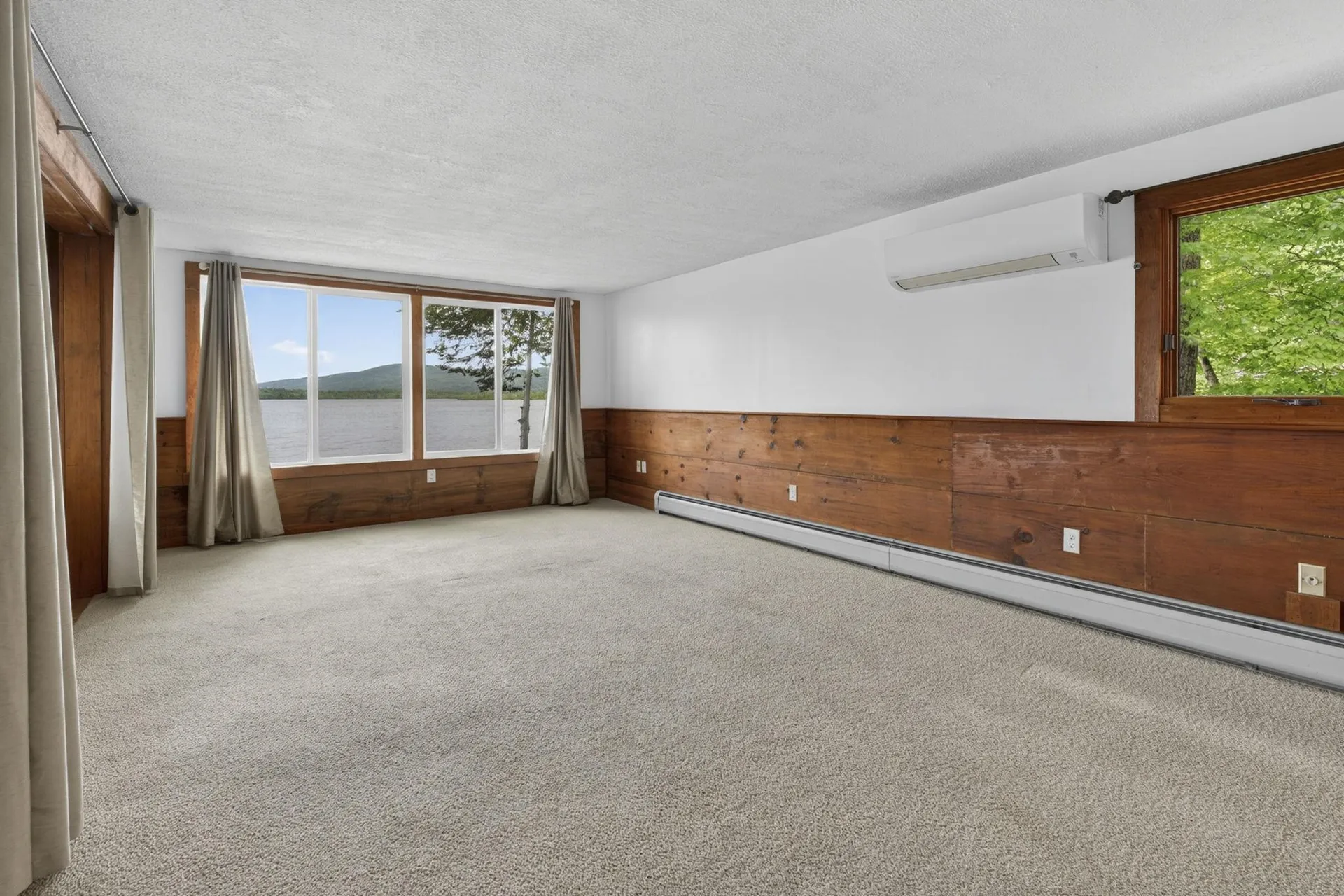 44 Ossipee Lake Drive Ossipee NH 03814