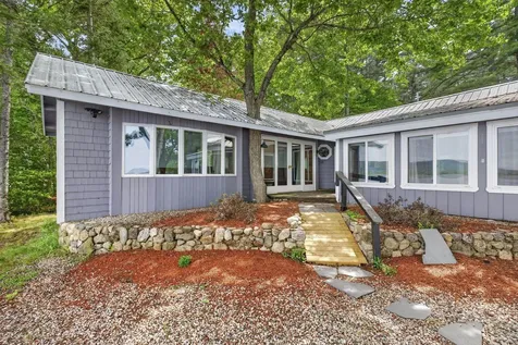 44 Ossipee Lake Drive Ossipee NH 03814