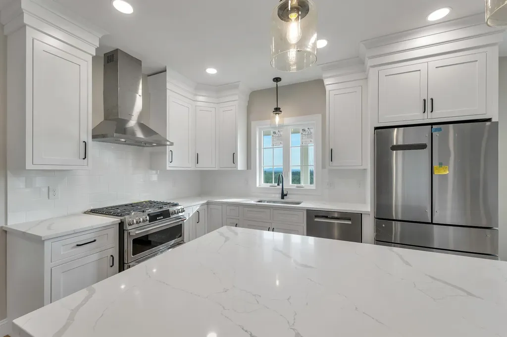 22 Fairway Drive Dunbarton NH 03046