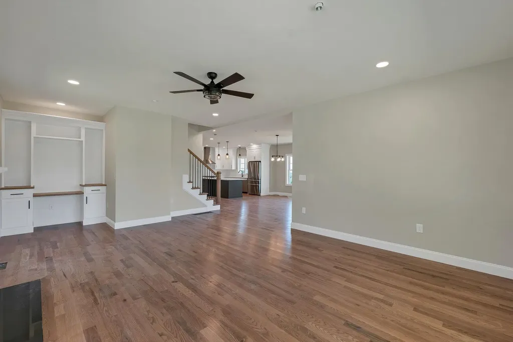 22 Fairway Drive Dunbarton NH 03046