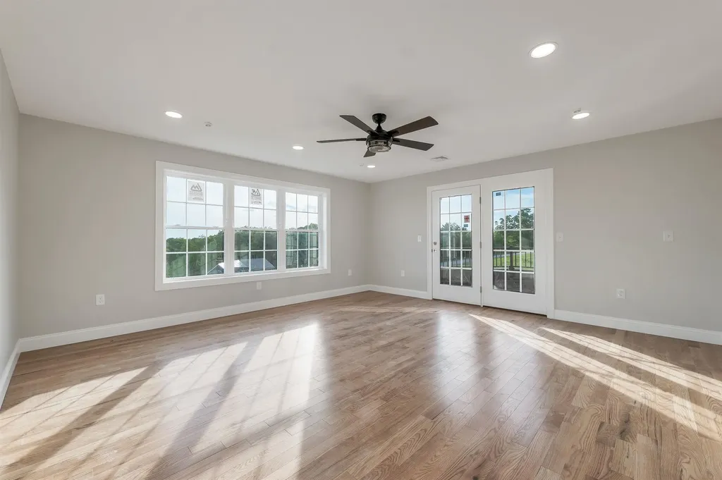 22 Fairway Drive Dunbarton NH 03046