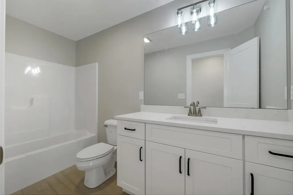 22 Fairway Drive Dunbarton NH 03046