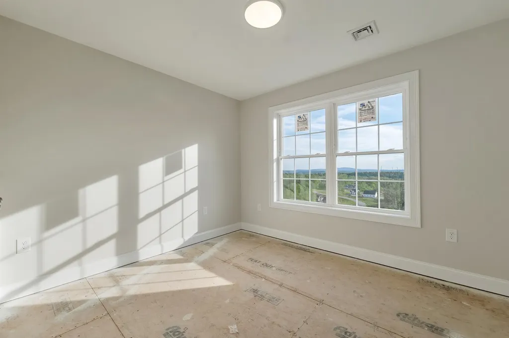 22 Fairway Drive Dunbarton NH 03046