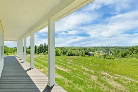 22 Fairway Drive Dunbarton NH 03046