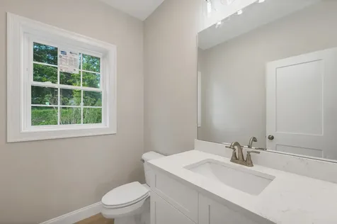 22 Fairway Drive Dunbarton NH 03046