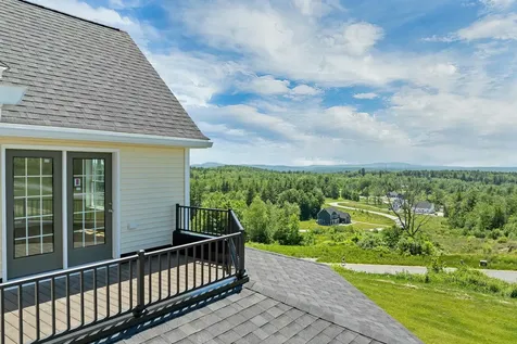 22 Fairway Drive Dunbarton NH 03046