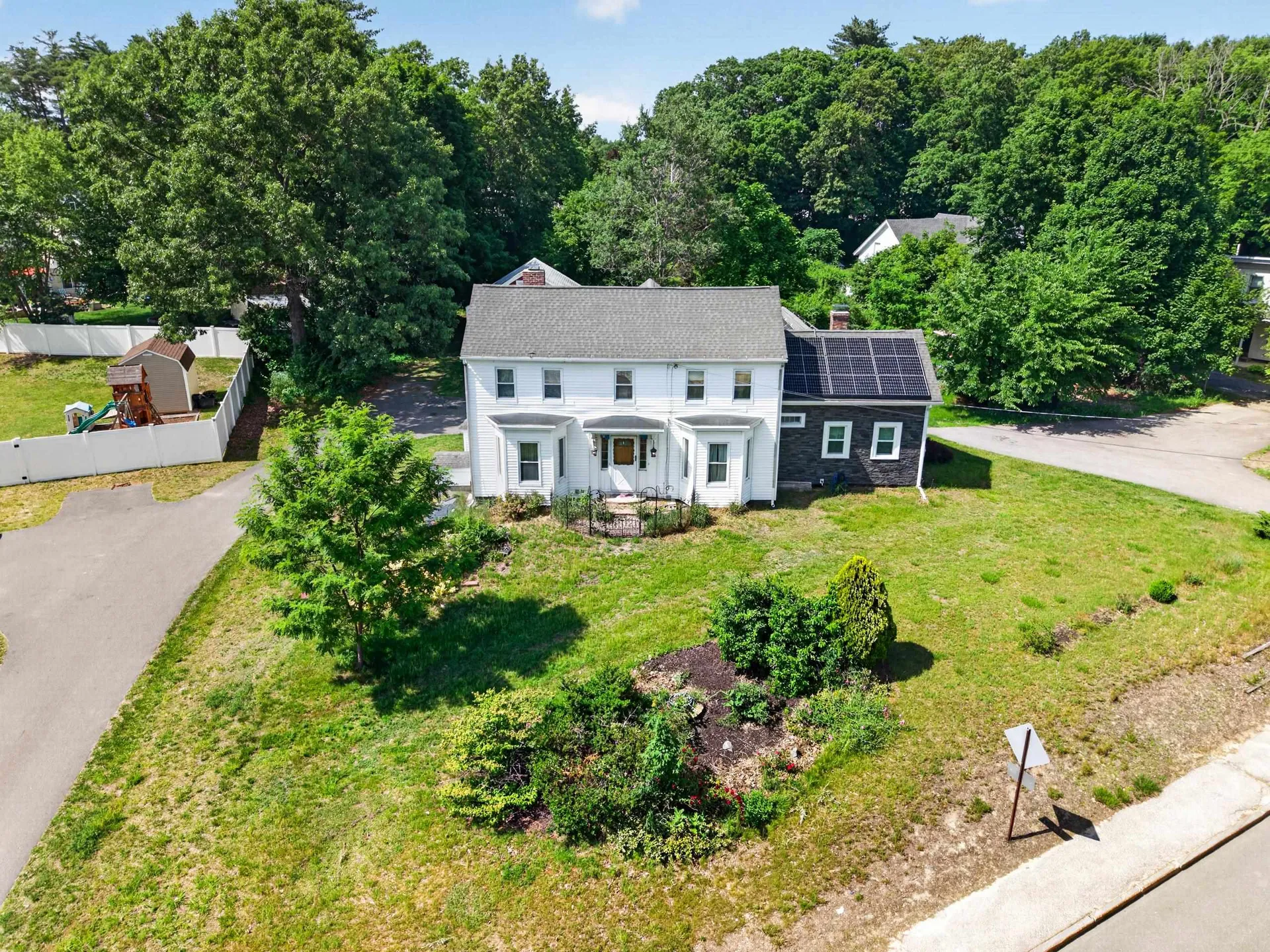 88 Central Street Hudson NH 03051