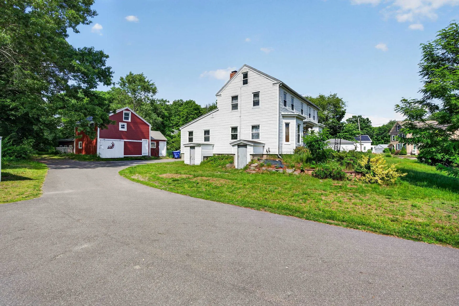 88 Central Street Hudson NH 03051