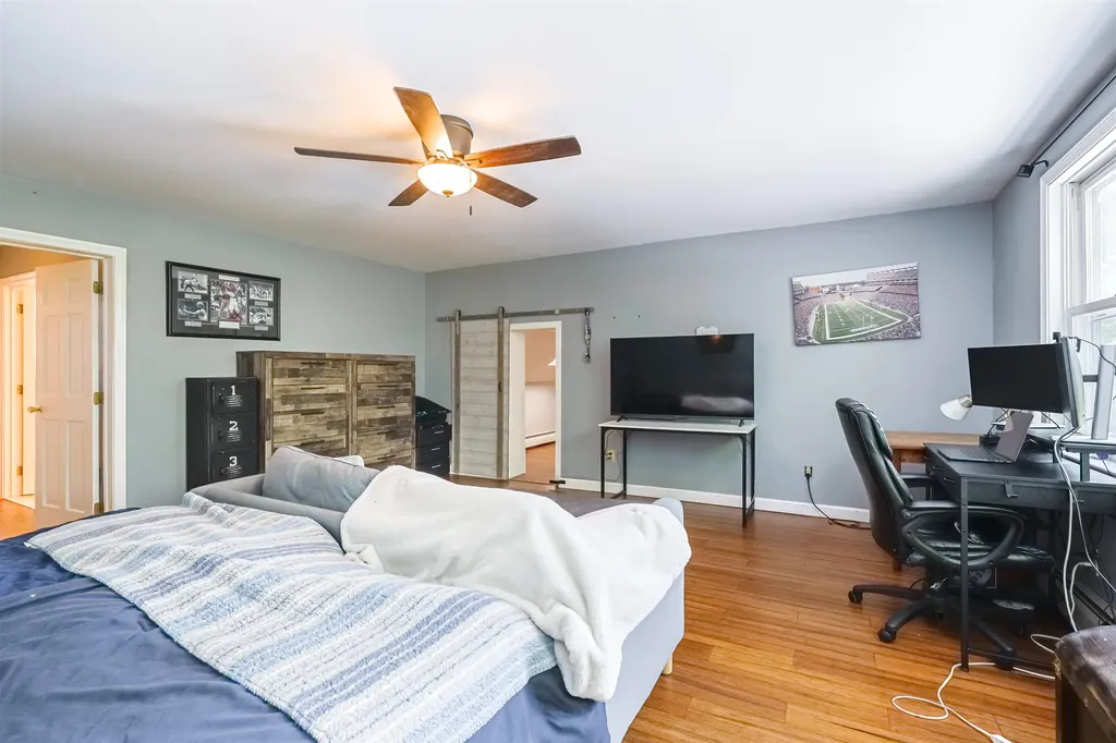 15 Pinewood Drive Amherst NH 03031