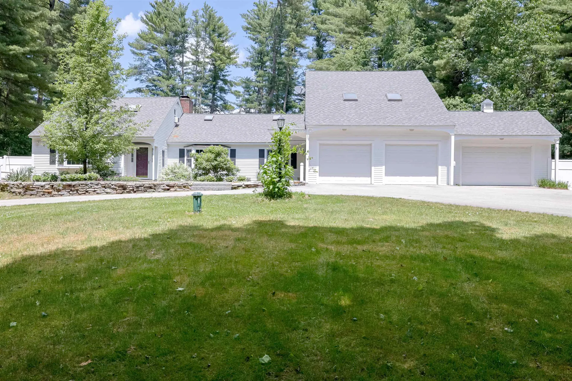 15 Pinewood Drive Amherst NH 03031