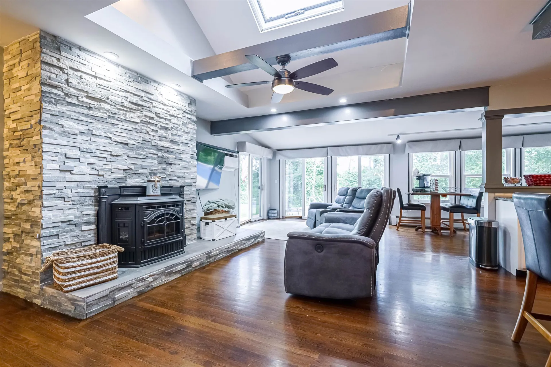 15 Pinewood Drive Amherst NH 03031