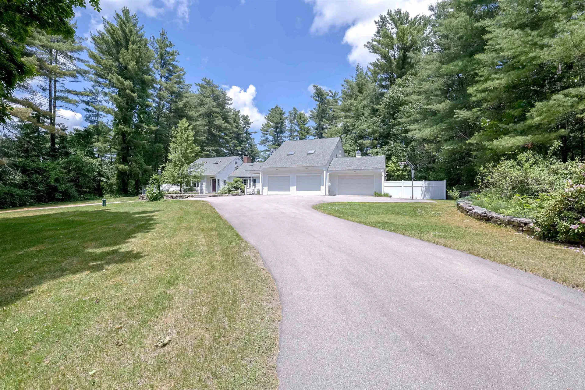 15 Pinewood Drive Amherst NH 03031