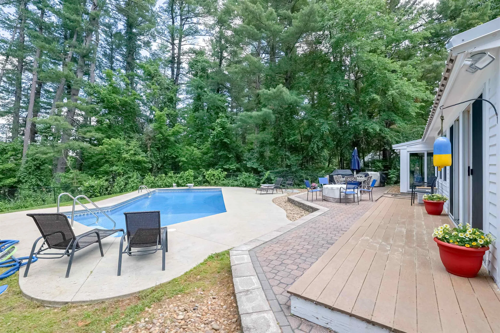 15 Pinewood Drive Amherst NH 03031