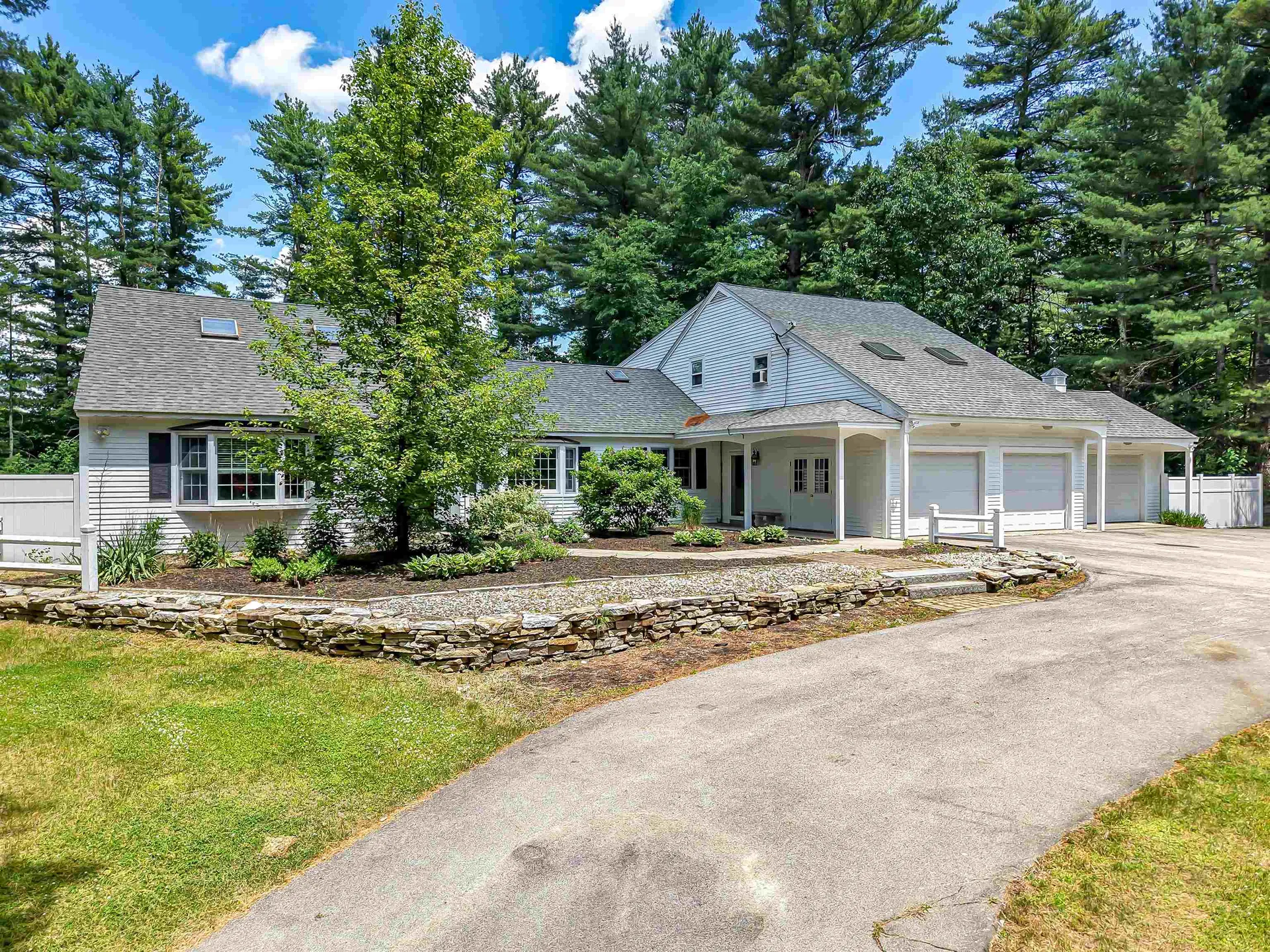15 Pinewood Drive Amherst NH 03031