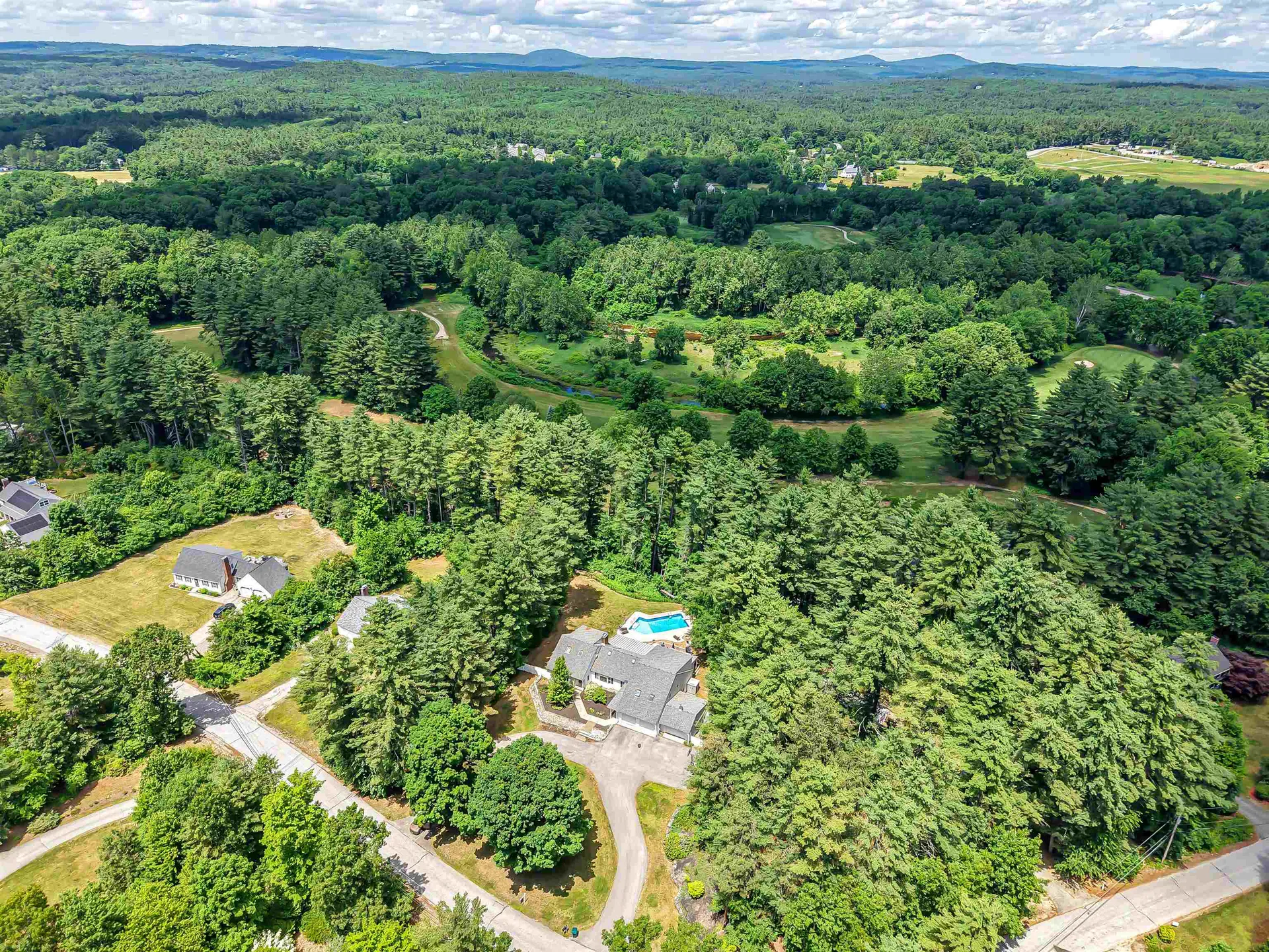 15 Pinewood Drive Amherst NH 03031