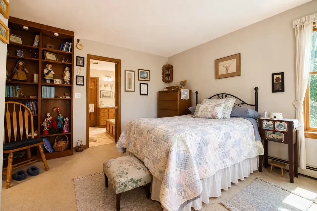 41 Captain Lovewell Lane Ossipee NH 03814