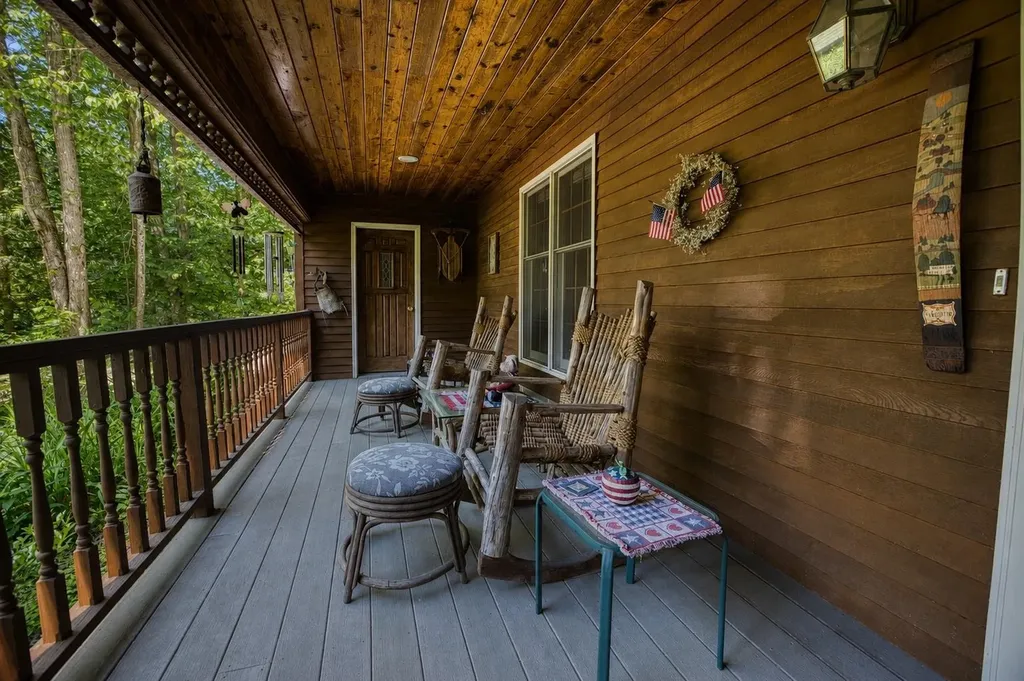 41 Captain Lovewell Lane Ossipee NH 03814
