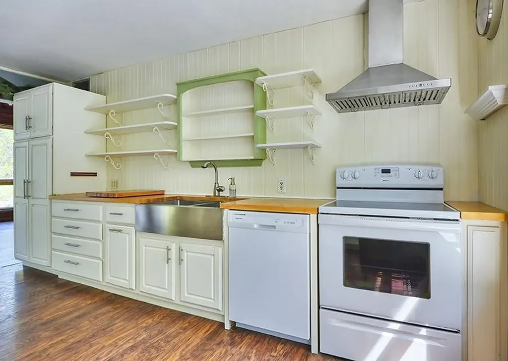 138 Esty Road Westmoreland NH 03467
