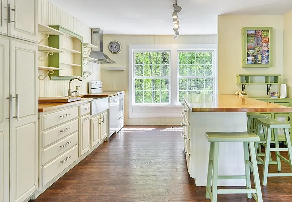138 Esty Road Westmoreland NH 03467