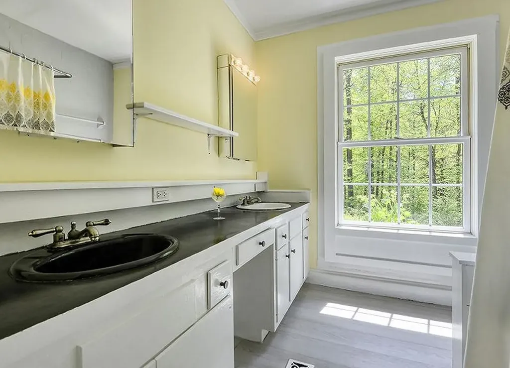 138 Esty Road Westmoreland NH 03467