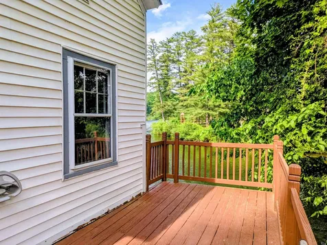 107 West Bow Street Franklin NH 03235