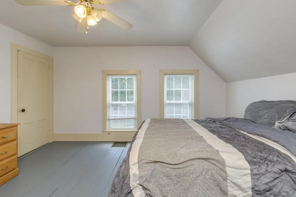 53 Butler Street Hillsborough NH 03244