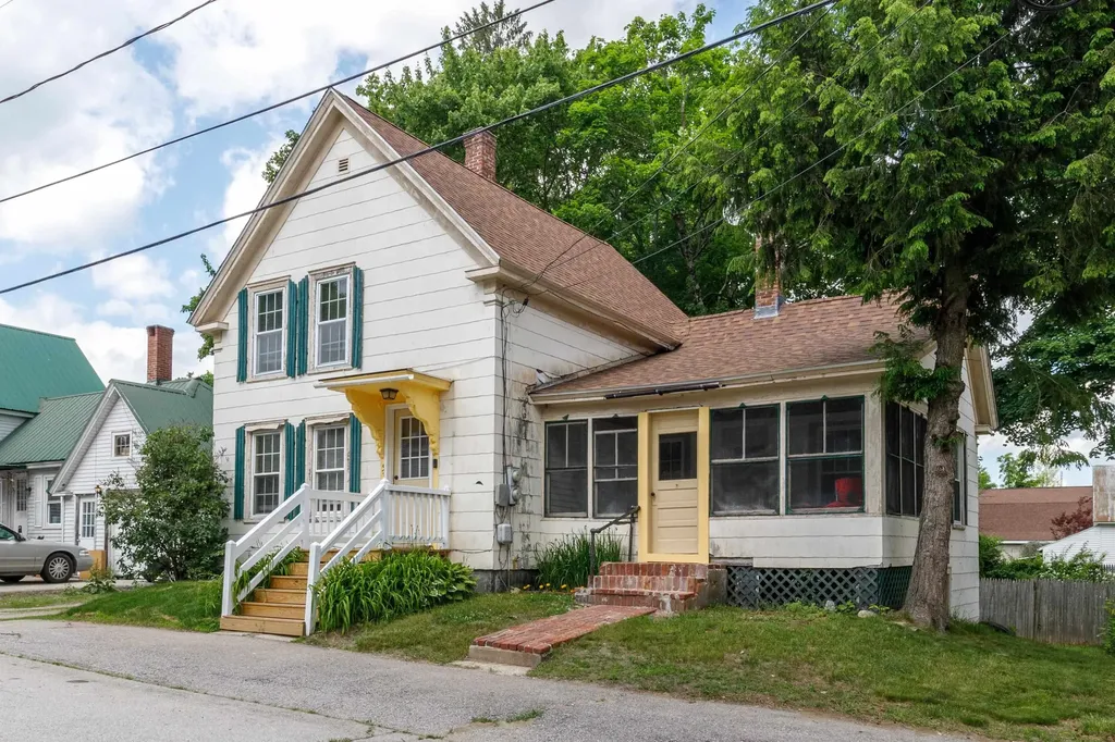 53 Butler Street Hillsborough NH 03244