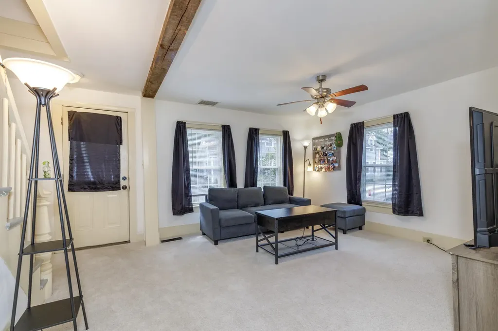 53 Butler Street Hillsborough NH 03244