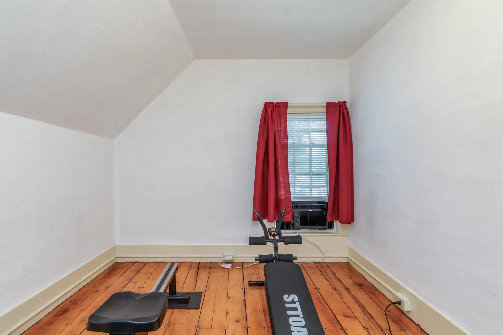 53 Butler Street Hillsborough NH 03244