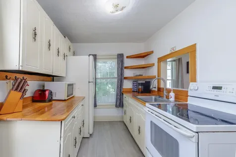 53 Butler Street Hillsborough NH 03244