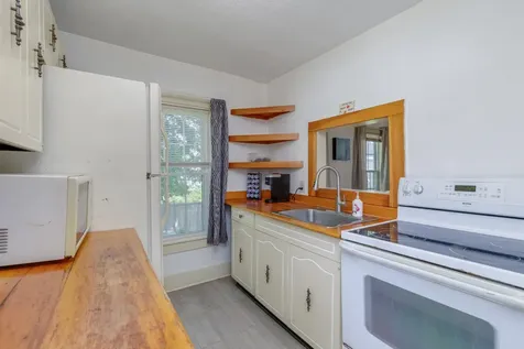 53 Butler Street Hillsborough NH 03244