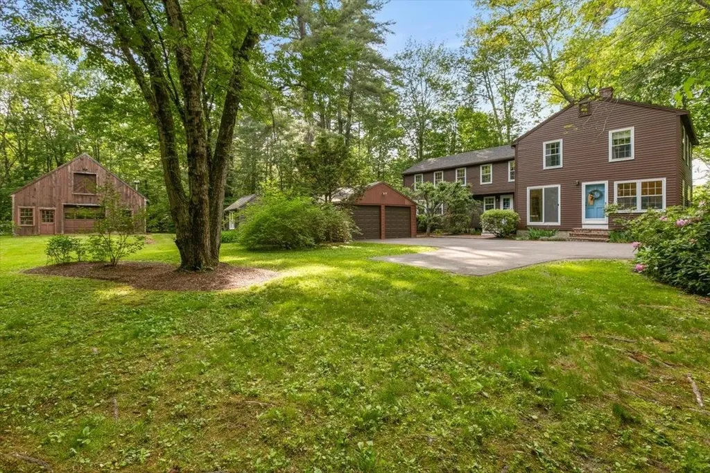 42 Old Town Farm Road Exeter NH 03833