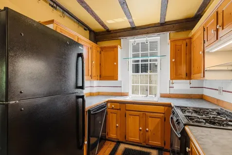85 Gates Street Portsmouth NH 03801