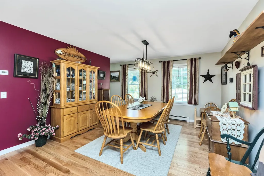 21 Burke Road Peterborough NH 03458