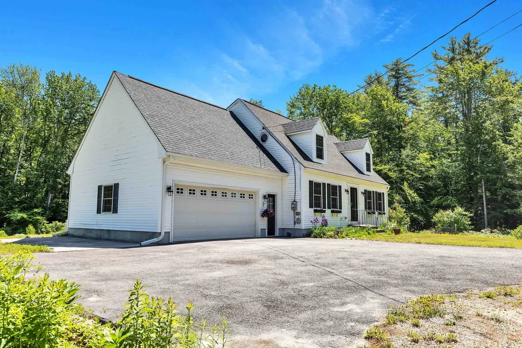 21 Burke Road Peterborough NH 03458