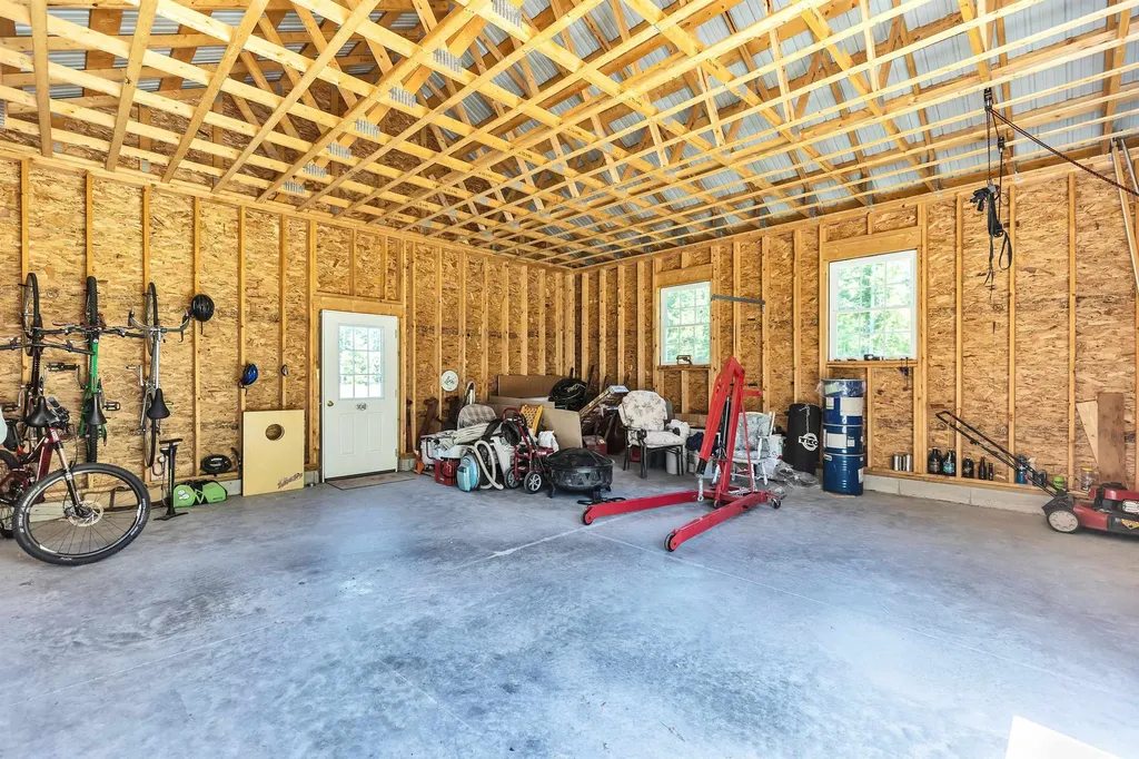 21 Burke Road Peterborough NH 03458