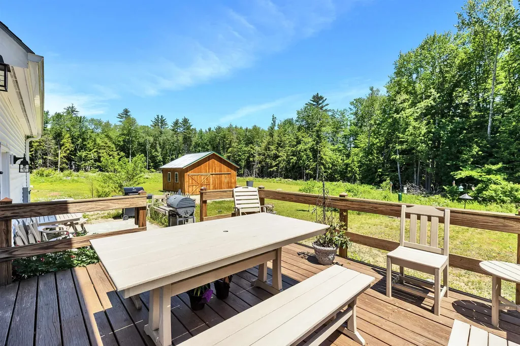 21 Burke Road Peterborough NH 03458