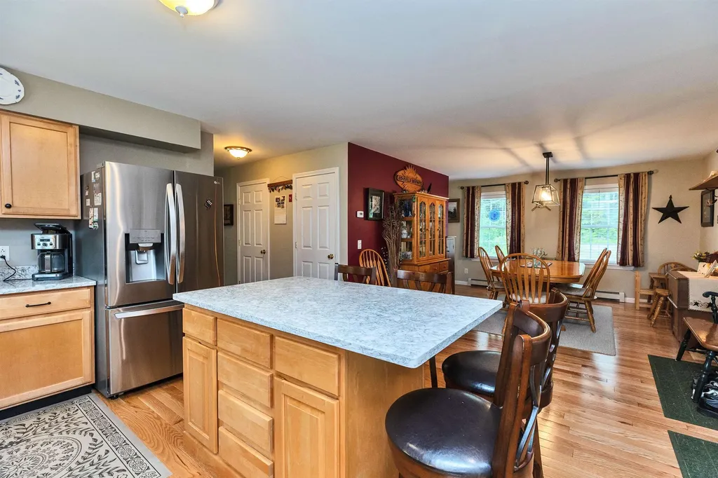 21 Burke Road Peterborough NH 03458